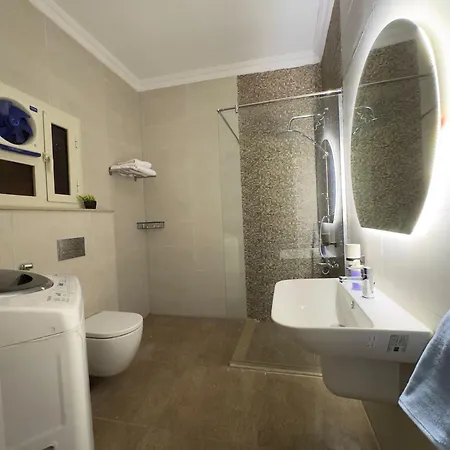 Hotel Apartment In Sheikh Zayed With Private Entrance Sheikh Zayed City Exterior photo